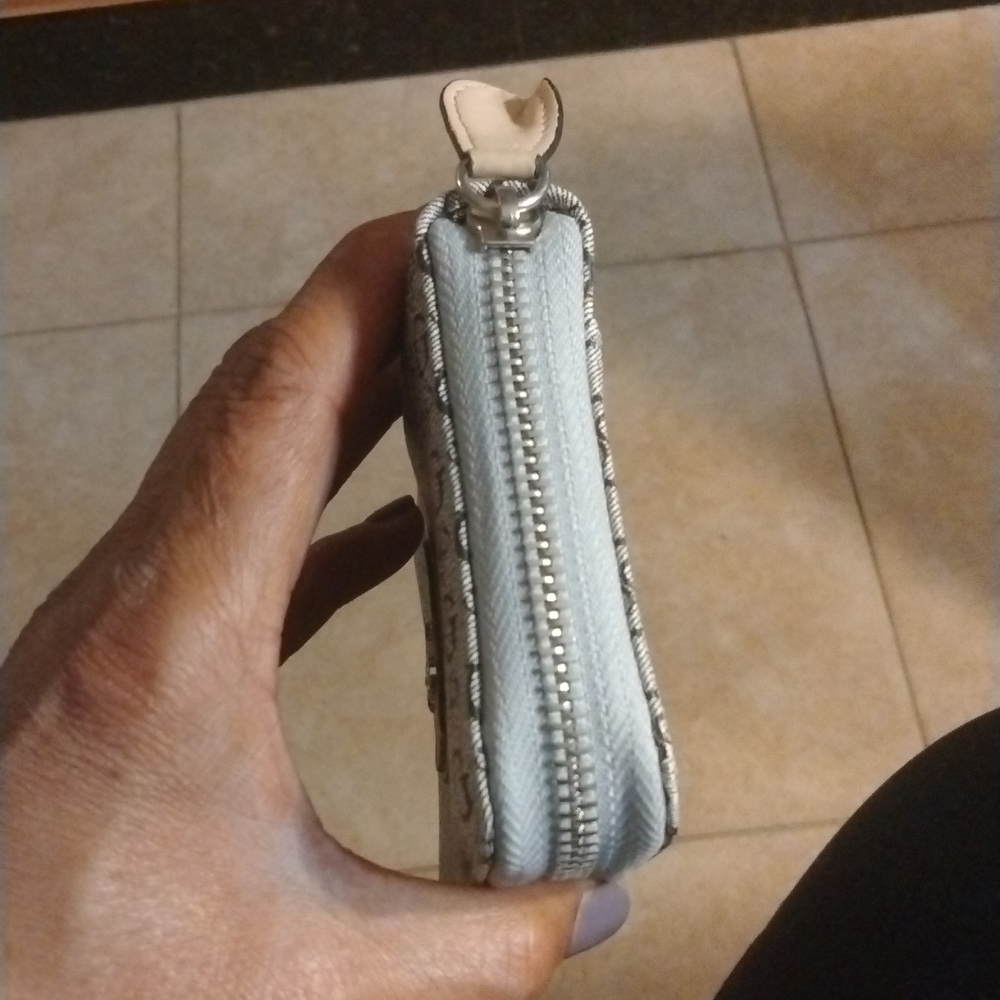 Wallet - Picture 7 of 8